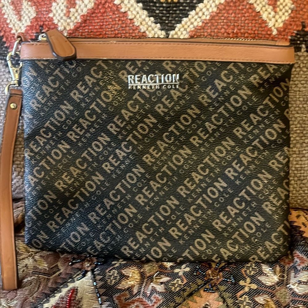 REACTION Kenneth Cole wristlet